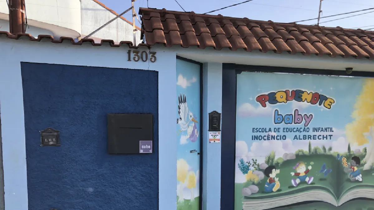 Gaveta passa objeto